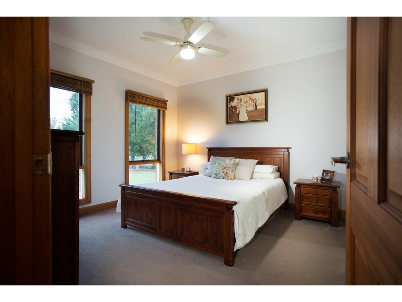 212 McKenzie Road, Barmera SA 5345