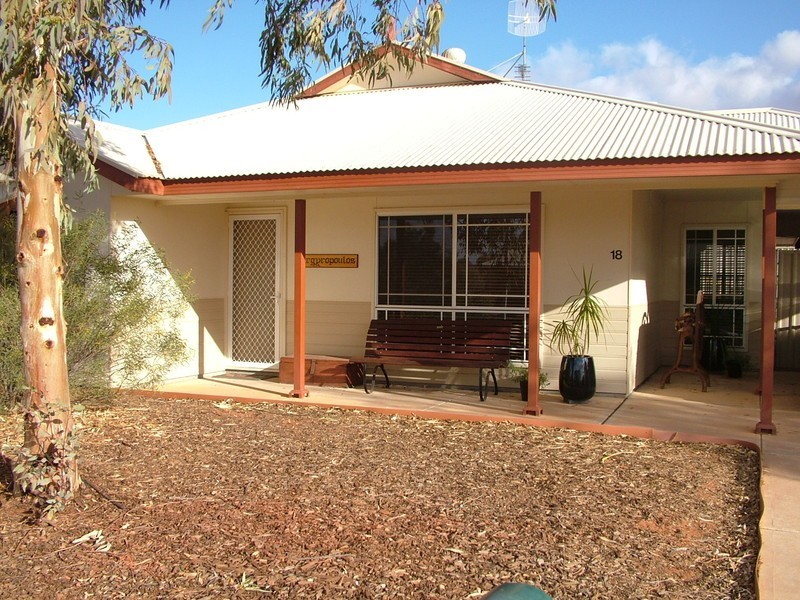 18 Pine Crescent, Roxby Downs SA 5725