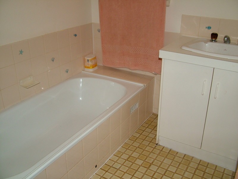 3 Bopeechee Street, Roxby Downs SA 5725