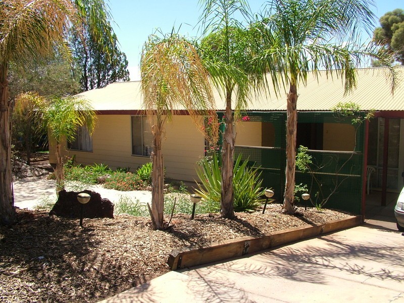 3 Bopeechee Street, Roxby Downs SA 5725