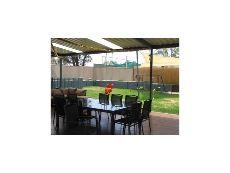 7 Blanche Court, Roxby Downs SA 5725