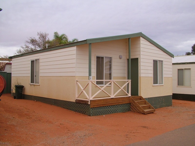 3 Bluebush Cres Myall Grove Holiday Park, Roxby Downs SA 5725