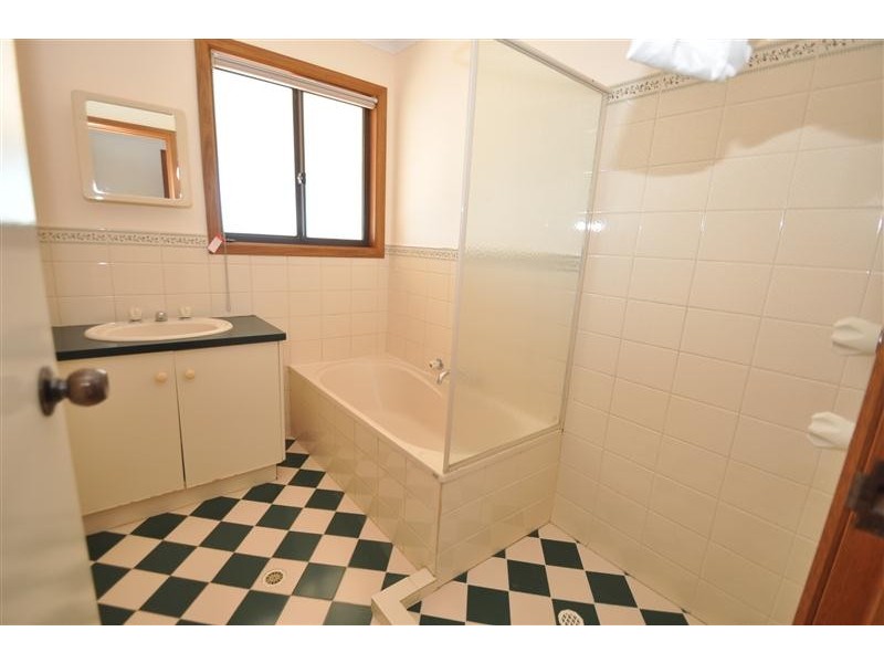 3 Emeroo Street, Roxby Downs SA 5725