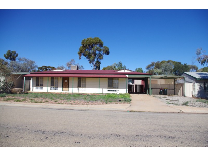 86 Axehead Road, Roxby Downs SA 5725