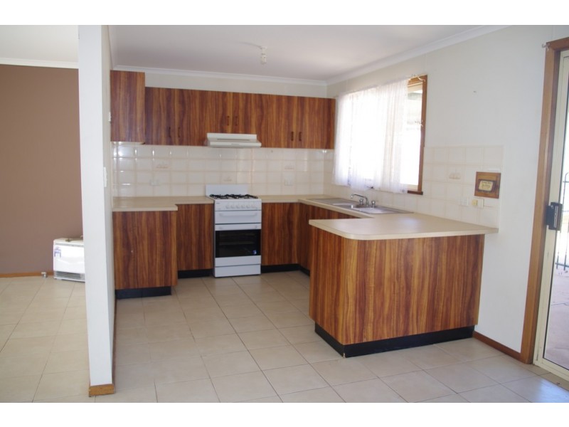 86 Axehead Road, Roxby Downs SA 5725