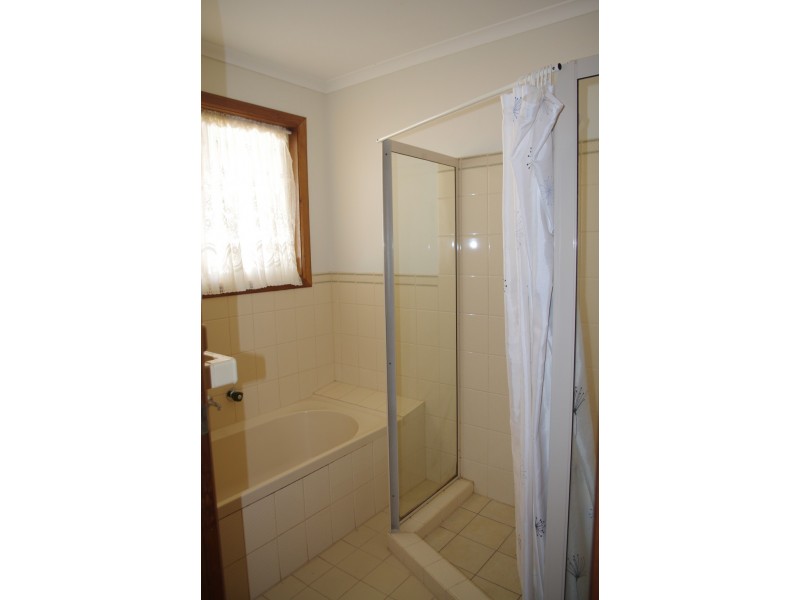 86 Axehead Road, Roxby Downs SA 5725