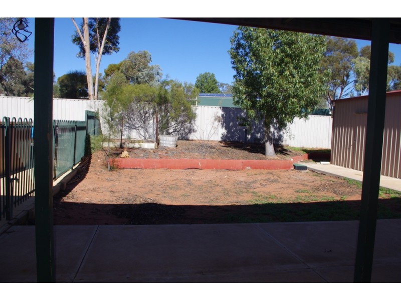 86 Axehead Road, Roxby Downs SA 5725