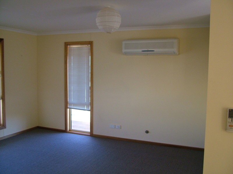 8 Maireana Circuit, Roxby Downs SA 5725