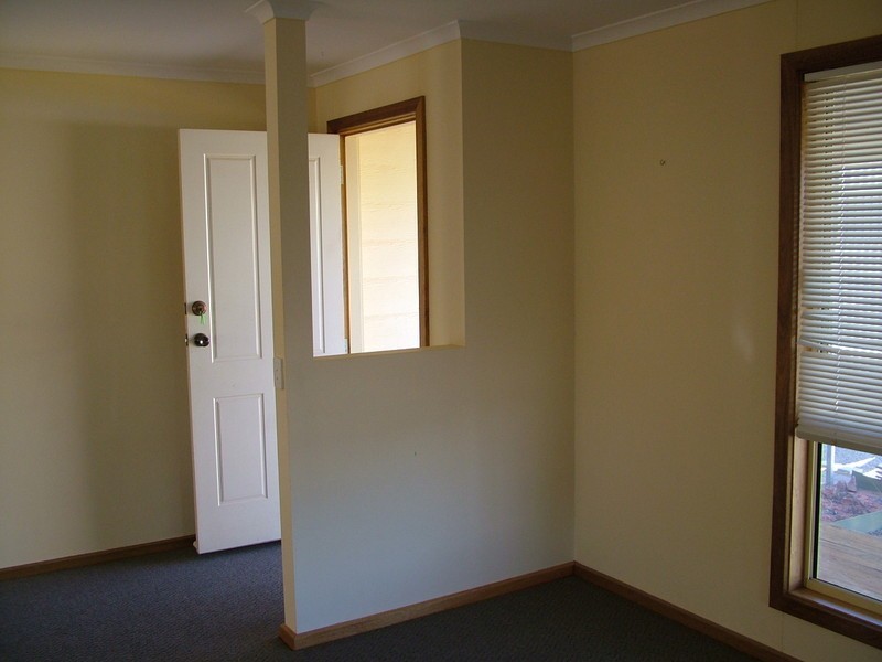 8 Maireana Circuit, Roxby Downs SA 5725