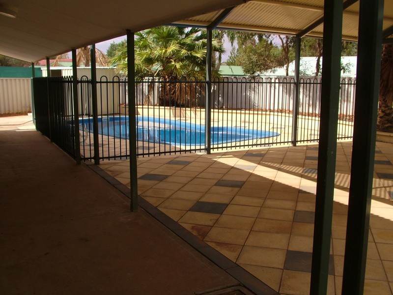 28 Bopeechee Street, Roxby Downs SA 5725