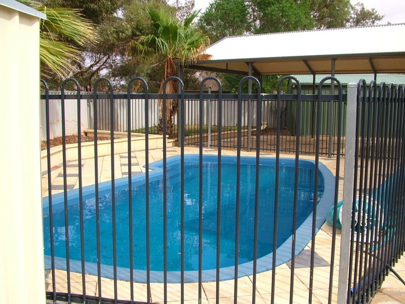 28 Bopeechee Street, Roxby Downs SA 5725