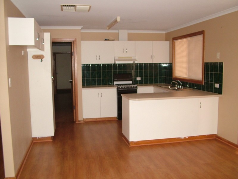 28 Bopeechee Street, Roxby Downs SA 5725