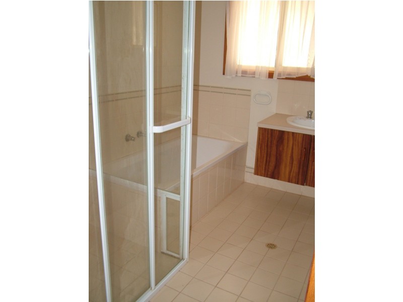 28 Bopeechee Street, Roxby Downs SA 5725