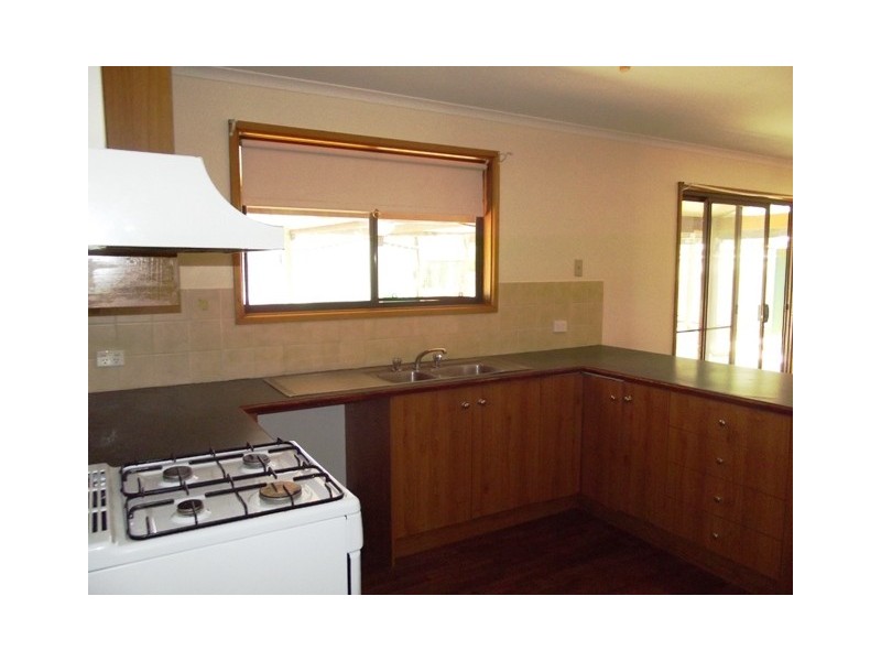 27 ARCOONA STREET, Roxby Downs SA 5725