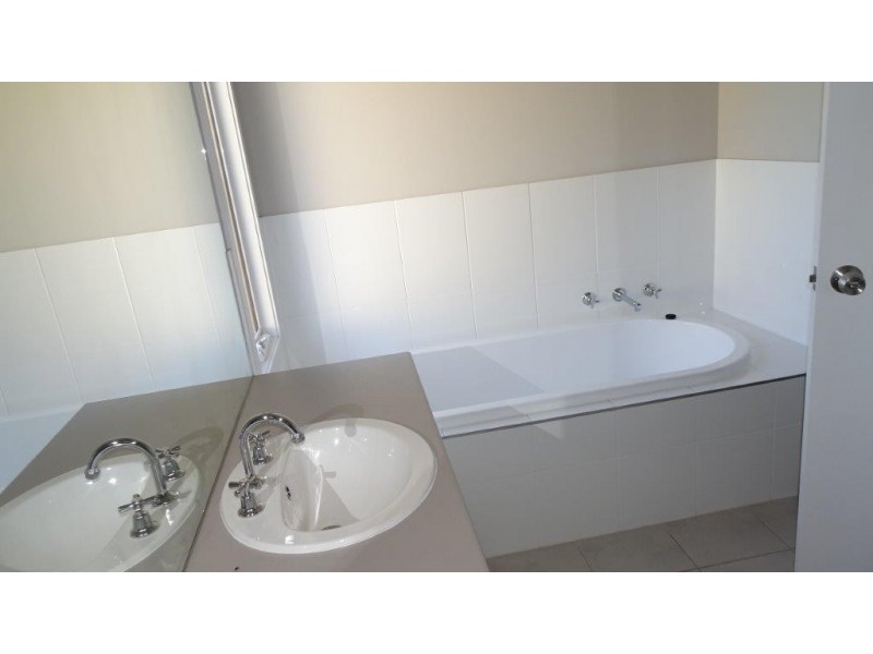 5 Timor Street, Loxton North SA 5333