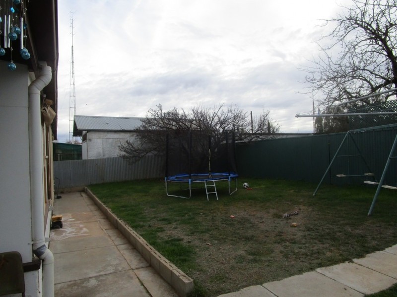 11 Bonnar Street, Barmera SA 5345