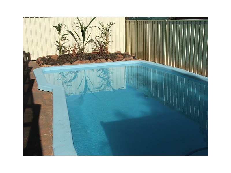 1 ANNA COURT, Roxby Downs SA 5725