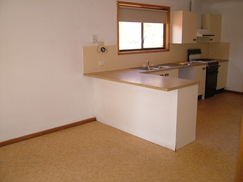 25 ARCOONA STREET, Roxby Downs SA 5725