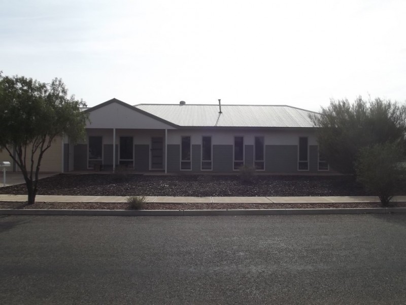 21 Swainsona Street, Roxby Downs SA 5725