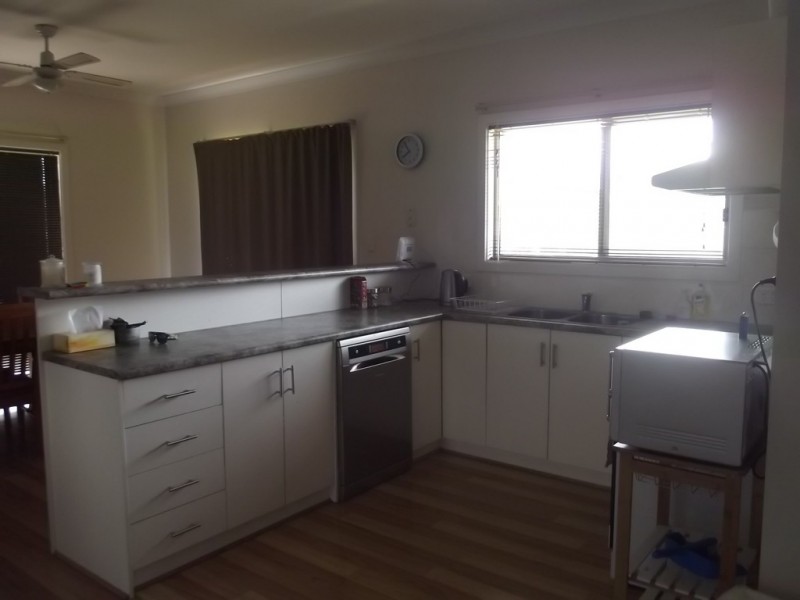 21 Swainsona Street, Roxby Downs SA 5725