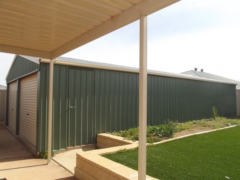 21 Swainsona Street, Roxby Downs SA 5725