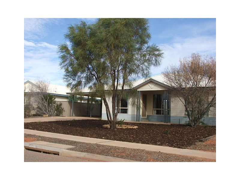 6 Pine Street, Roxby Downs SA 5725