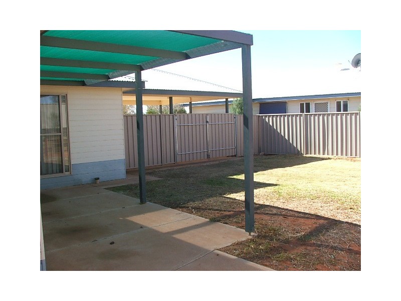 6 Pine Street, Roxby Downs SA 5725