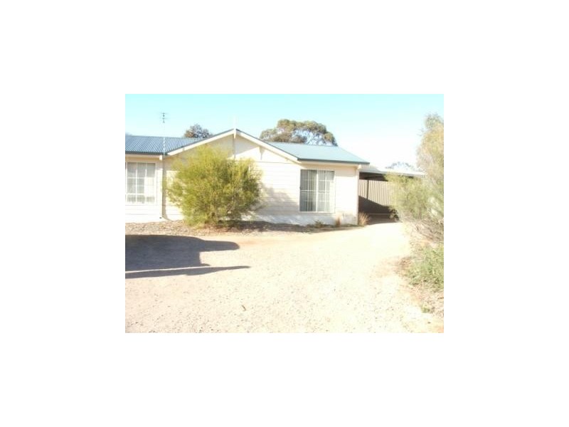 10 Kennerbery Crescent, Roxby Downs SA 5725