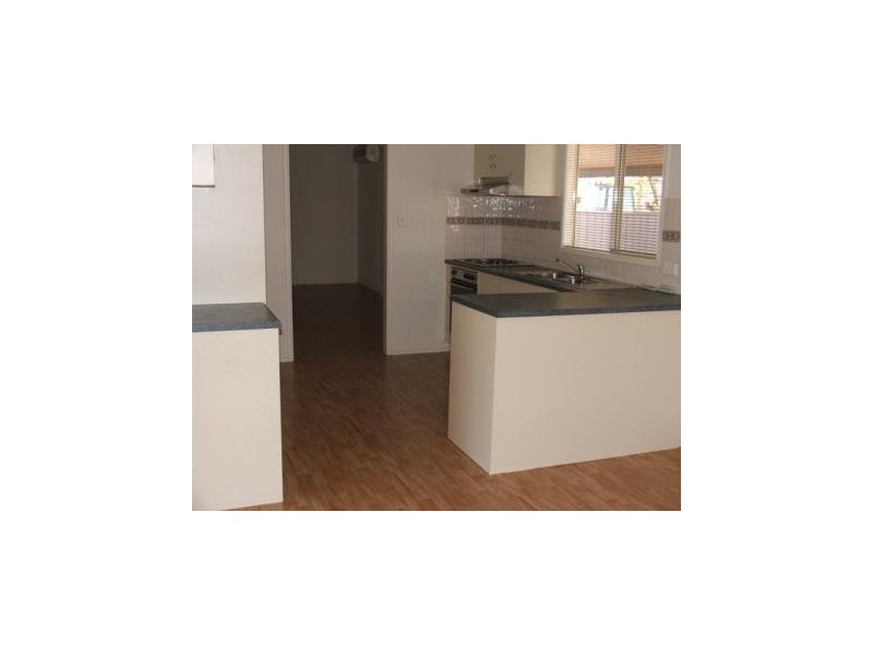 10 Kennerbery Crescent, Roxby Downs SA 5725