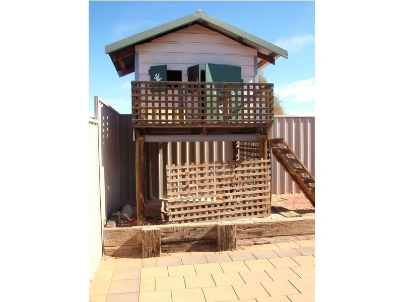 28A QUANDONG STREET, Roxby Downs SA 5725