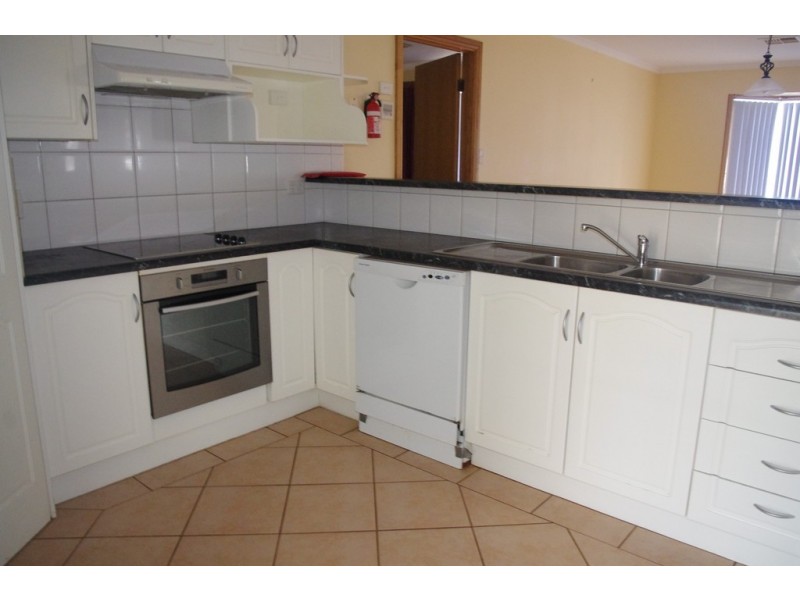 8 Cacatua Close, Roxby Downs SA 5725