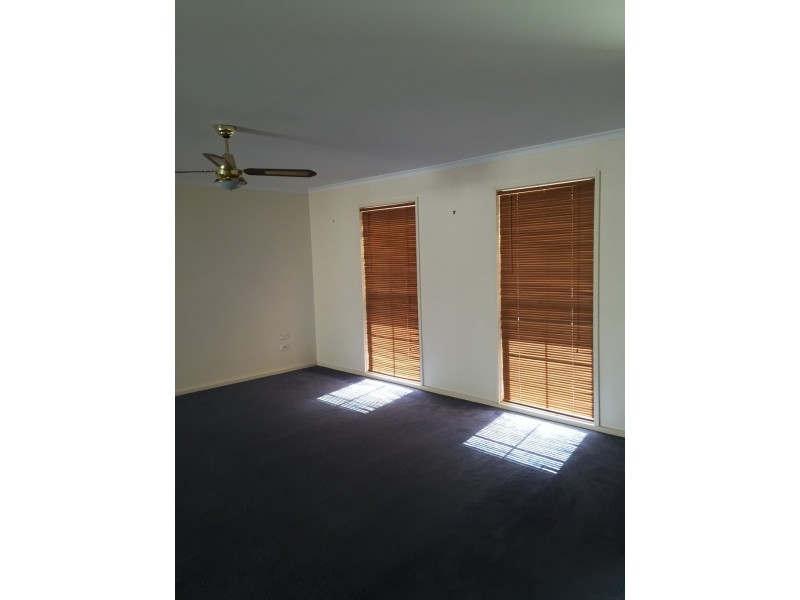 28 Pine Crescent, Roxby Downs SA 5725