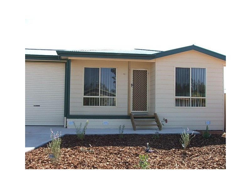 27B TILIQUA CRESCENT, Roxby Downs SA 5725