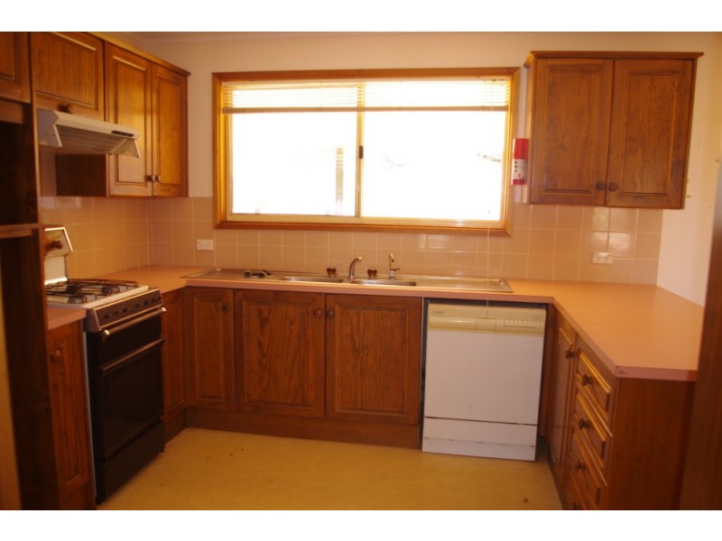 17 Hermit Street, Roxby Downs SA 5725