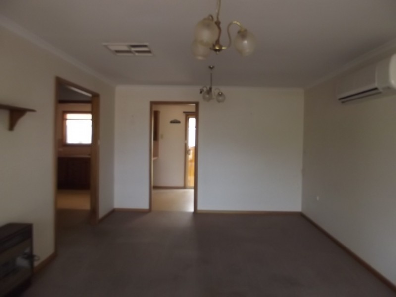 17 Hermit Street, Roxby Downs SA 5725