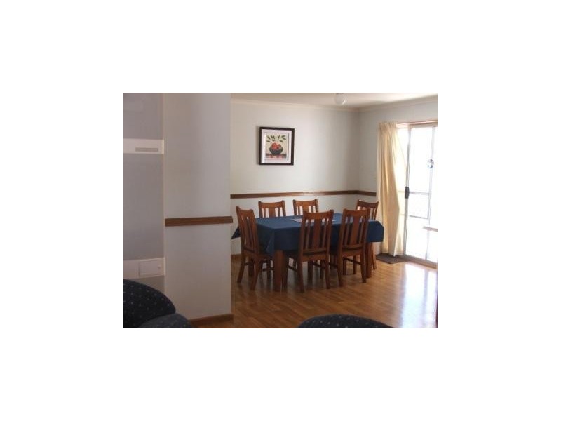 15 Mirra Street, Roxby Downs SA 5725