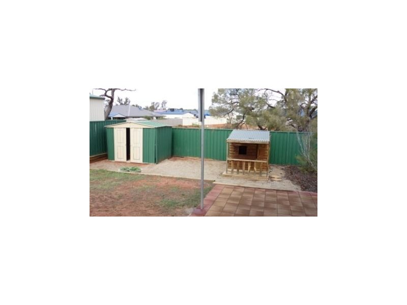 6 POGONA CRT, Roxby Downs SA 5725