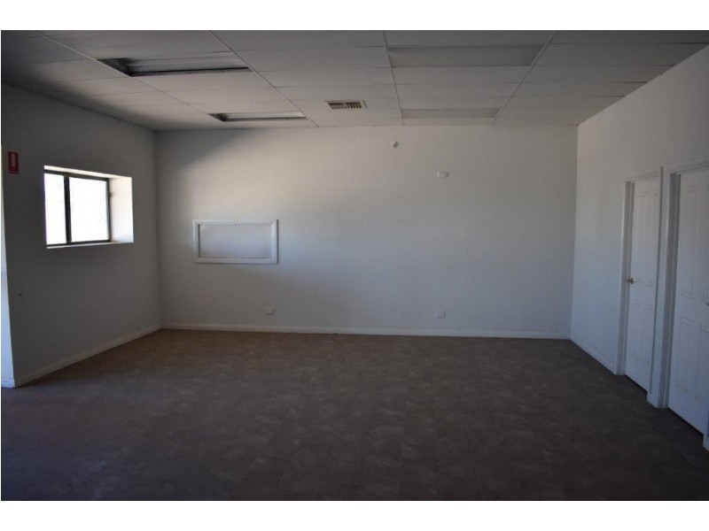 6 Gosse Street, Roxby Downs SA 5725