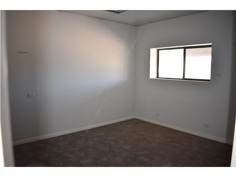 6 Gosse Street, Roxby Downs SA 5725