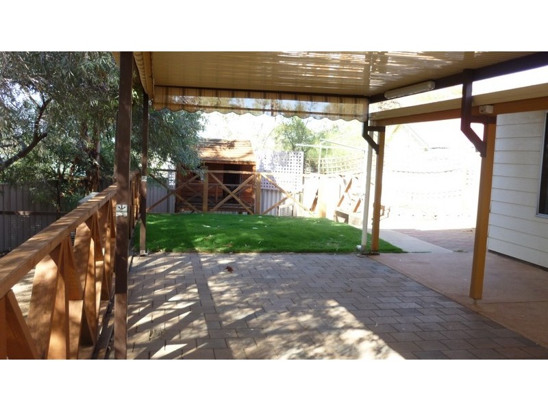 28 Mulgaria St, Roxby Downs SA 5725