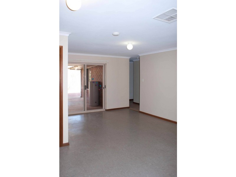 8-6 Phibbs Court, Roxby Downs SA 5725