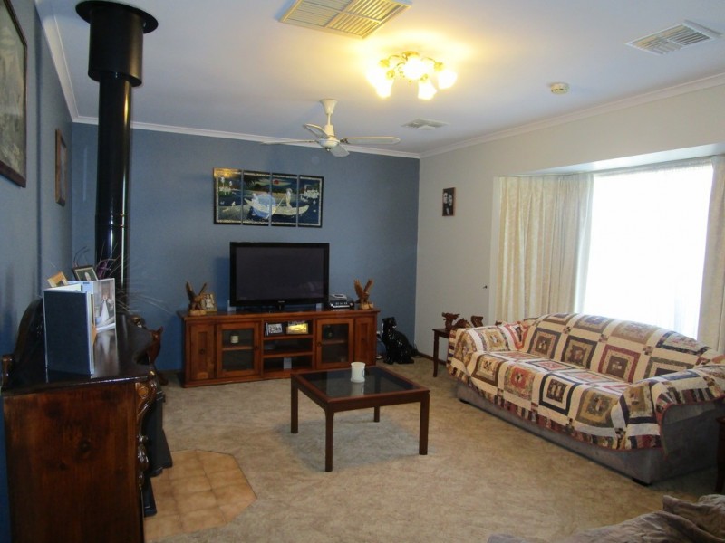 23 Cooper Street, Berri SA 5343