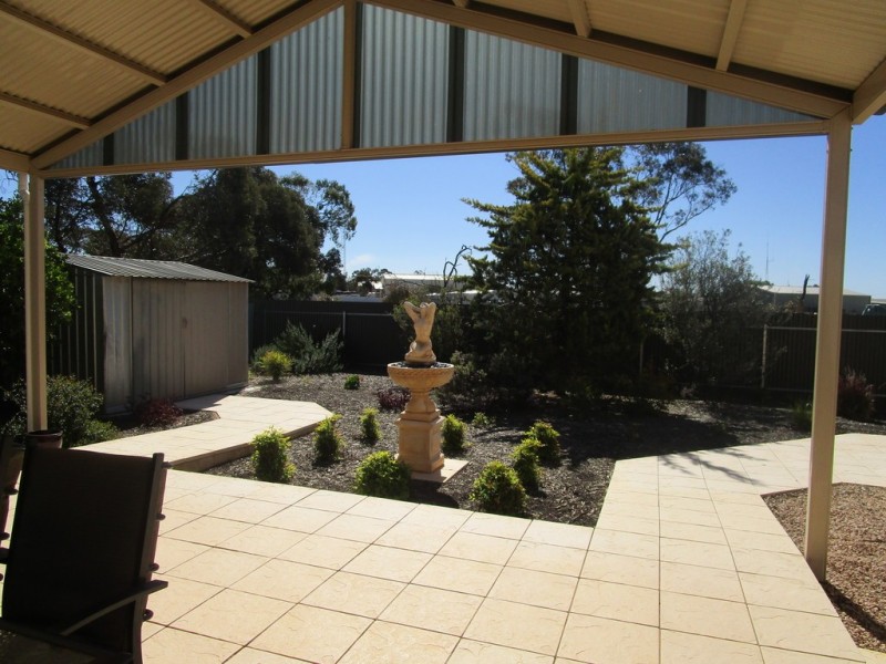 23 Cooper Street, Berri SA 5343