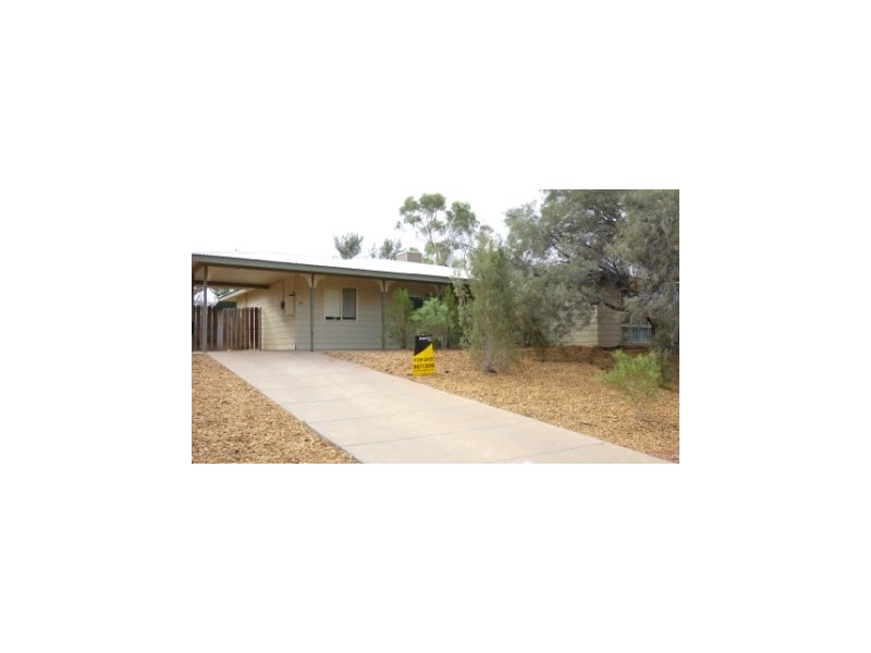 42 HERMIT STREET, Roxby Downs SA 5725