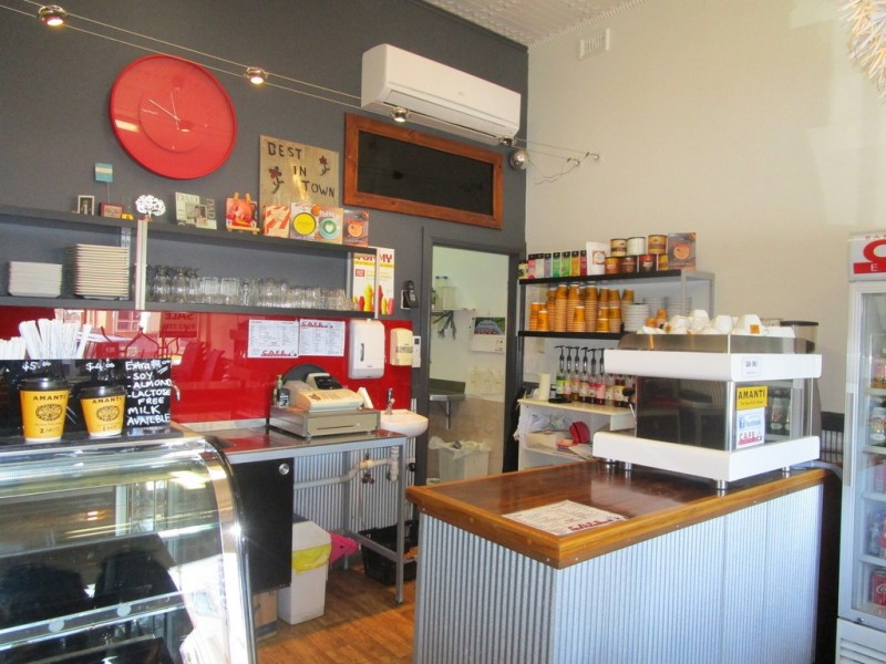 12 Barwell Ave, Barmera SA 5345