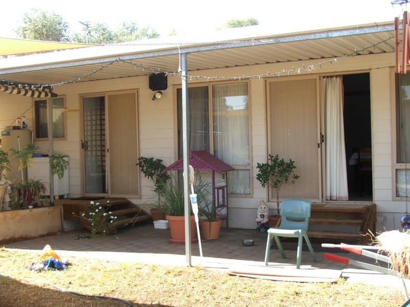 25 Finniss St, Roxby Downs SA 5725