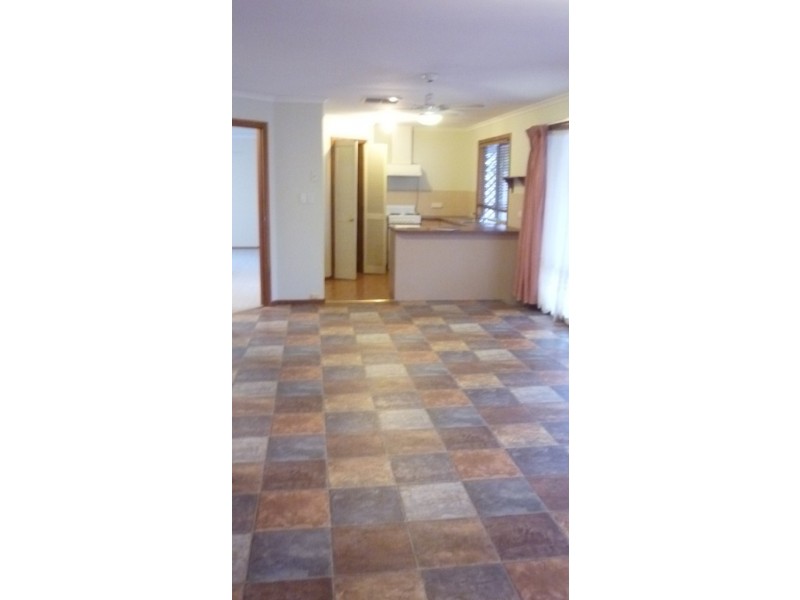 25 Finniss St, Roxby Downs SA 5725