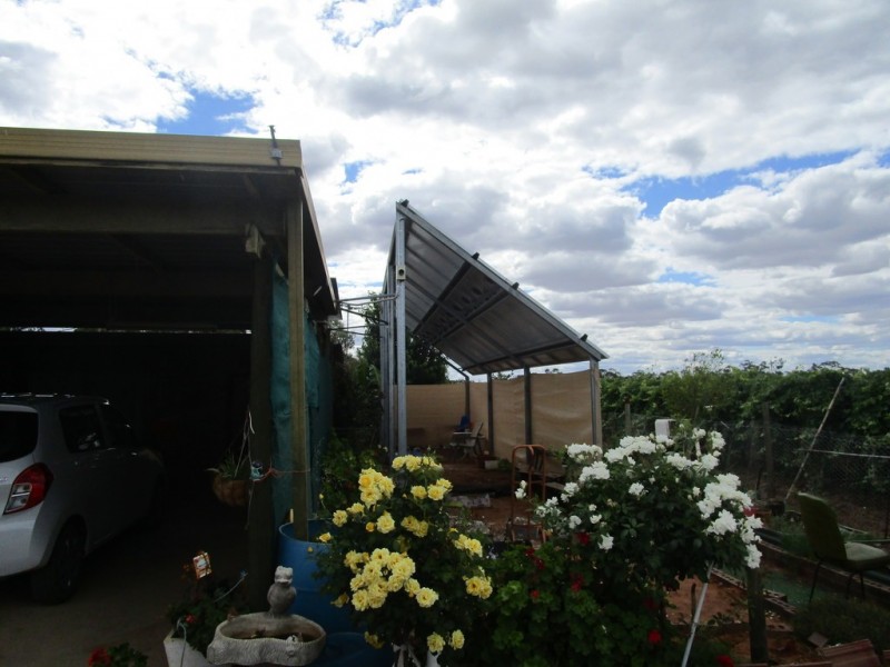 8 Arnold Coates Rd, Cobdogla SA 5346
