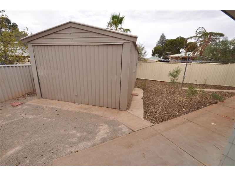 19 Mulgaria St, Roxby Downs SA 5725