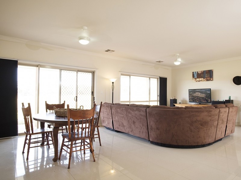 20 Bigg Rd, Berri SA 5343